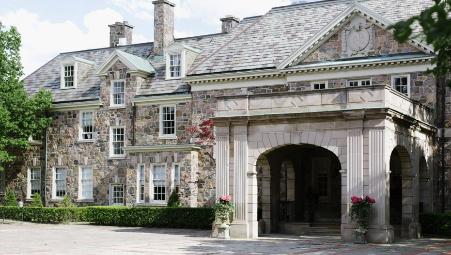 Graydon Hall Manor Toronto